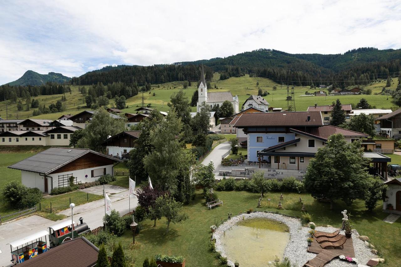 Embacher Sporthotel Kültér fotó